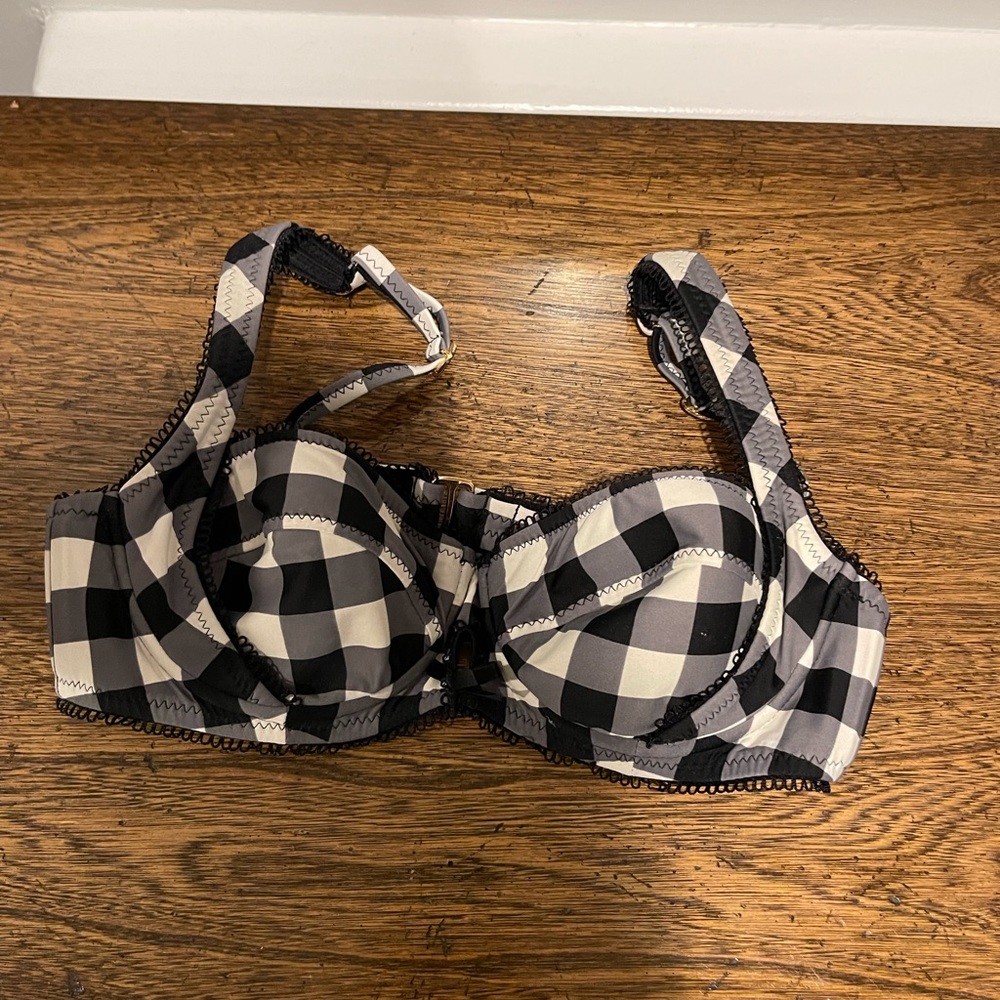Bikini top